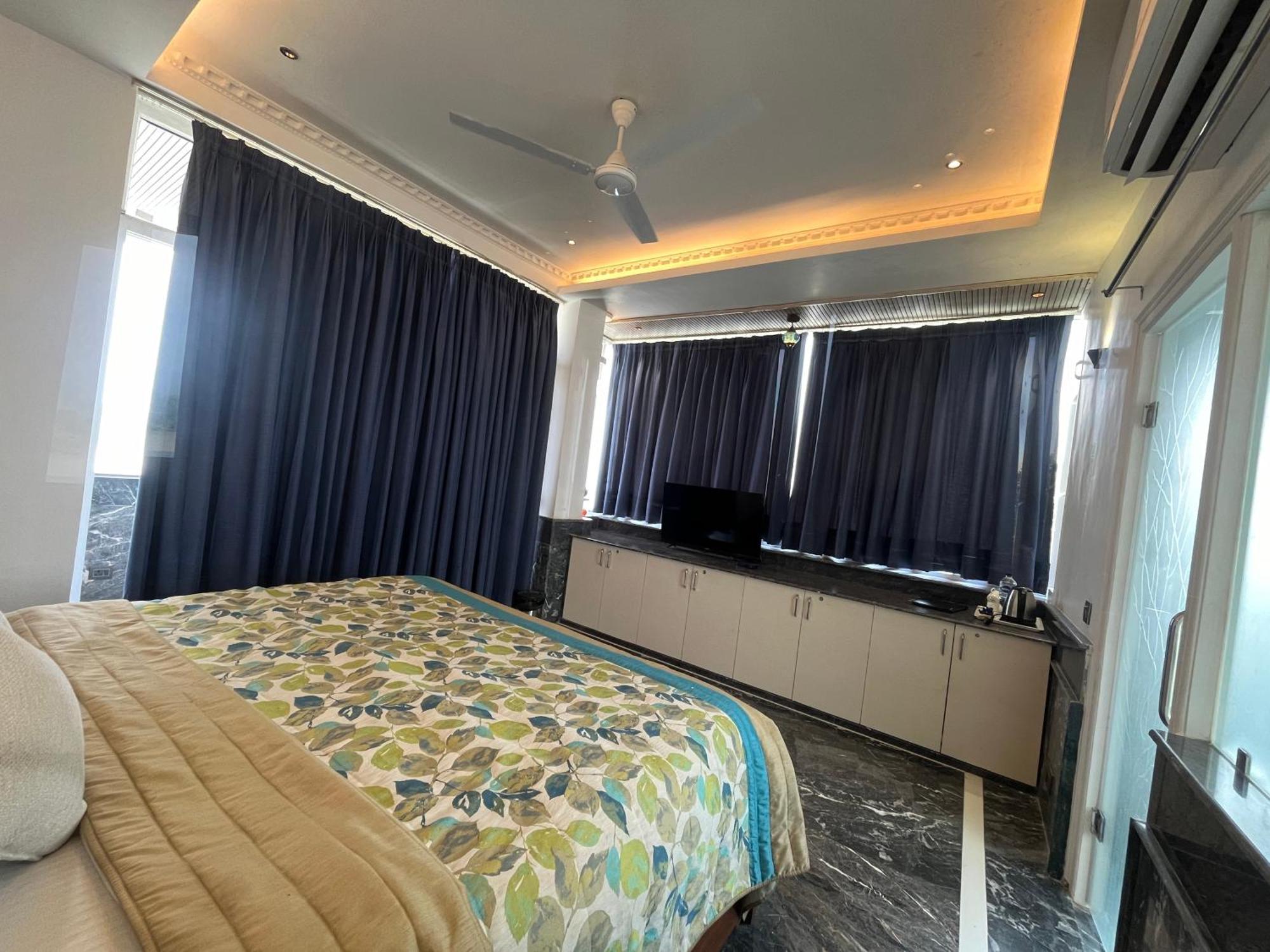 Treehouse Narmade A Riverfront Resort & Spa Narmadapuram Hoshangabad Exterior photo