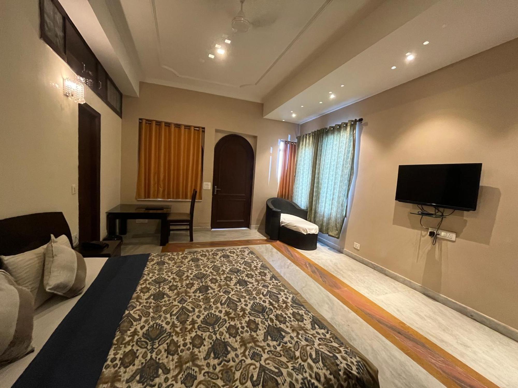 Treehouse Narmade A Riverfront Resort & Spa Narmadapuram Hoshangabad Exterior photo